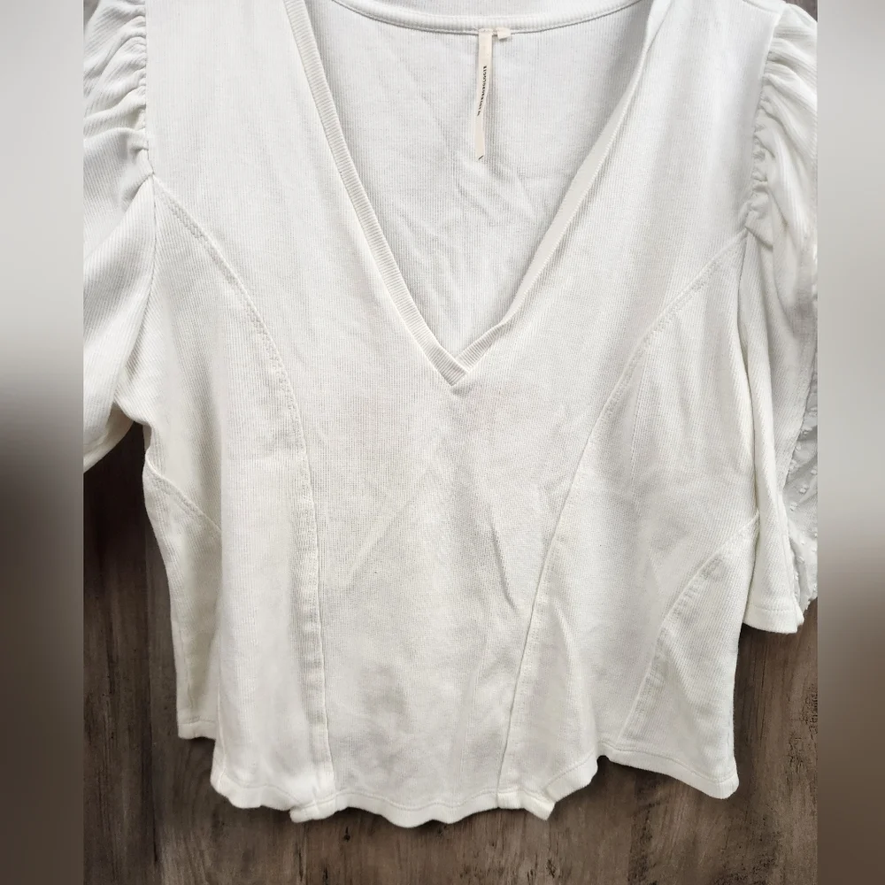 By Anthropologie Puff-Sleeve Structured V-Neck Tee Blouse Top in White Size LG